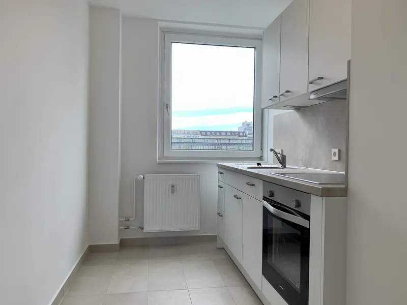 sanierte 1 Zimmer Wohnung mit EBK und Wannenbad — photo 1